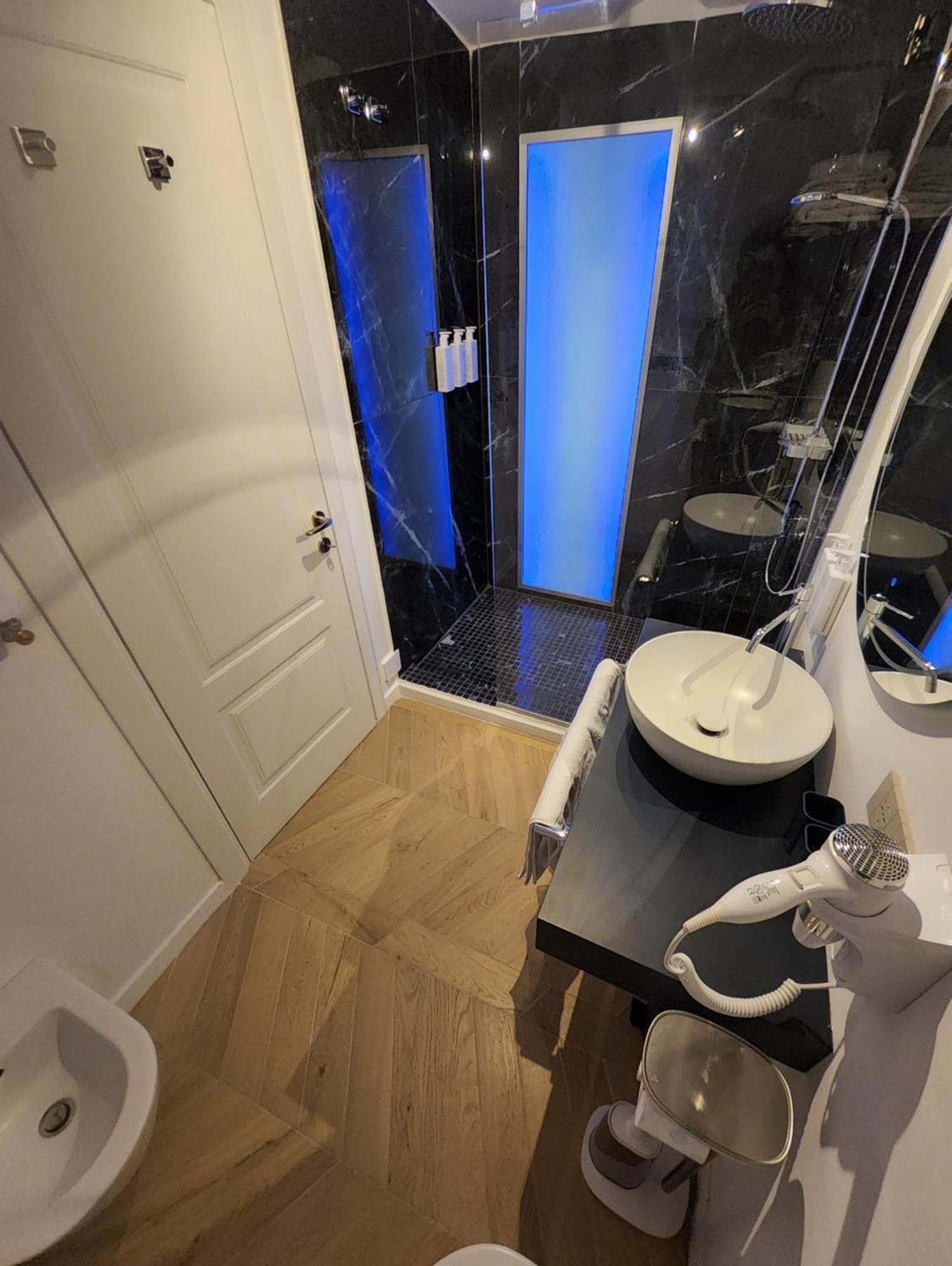 Rome Luxury Blue Suites- Love Bagian luar foto