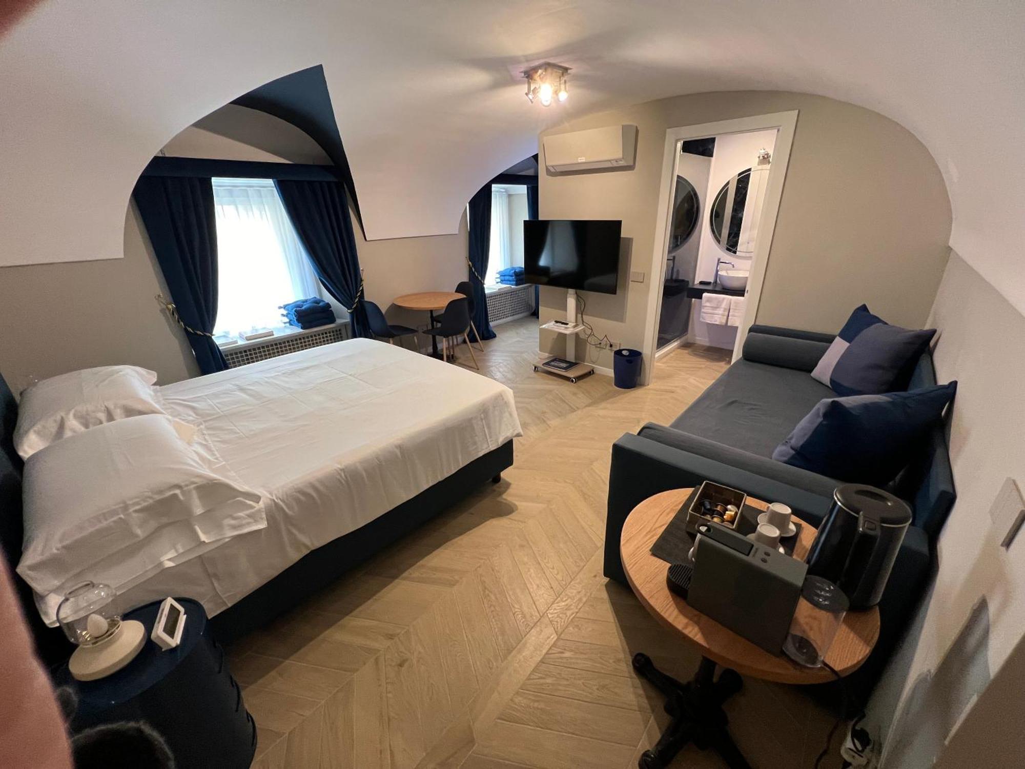 Rome Luxury Blue Suites- Love Bagian luar foto