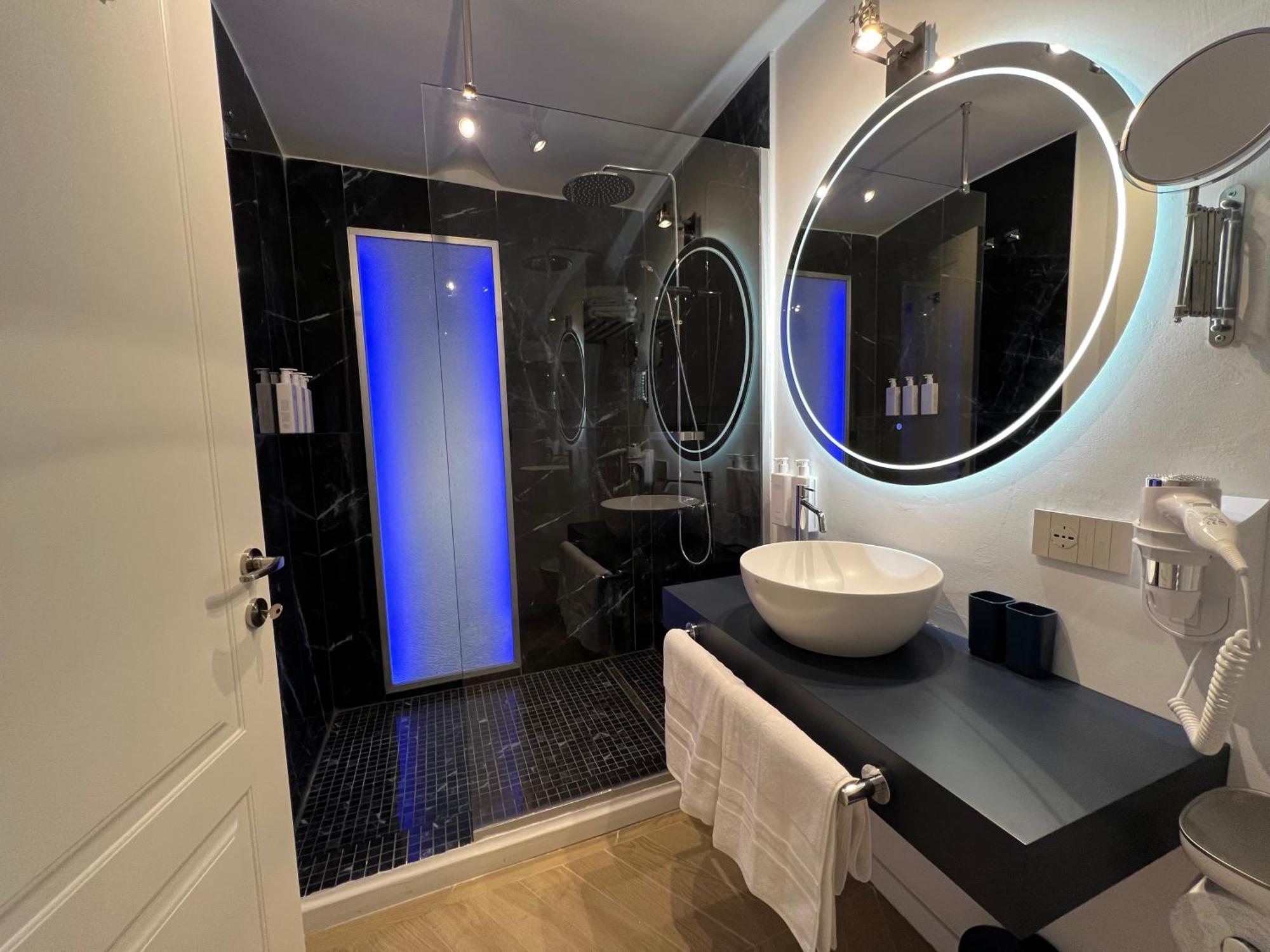 Rome Luxury Blue Suites- Love Bagian luar foto