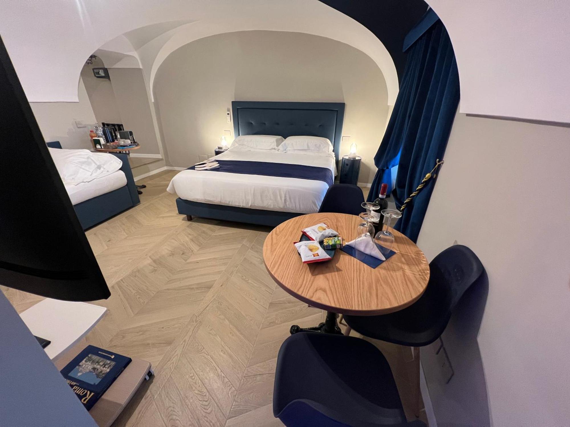 Rome Luxury Blue Suites- Love Bagian luar foto