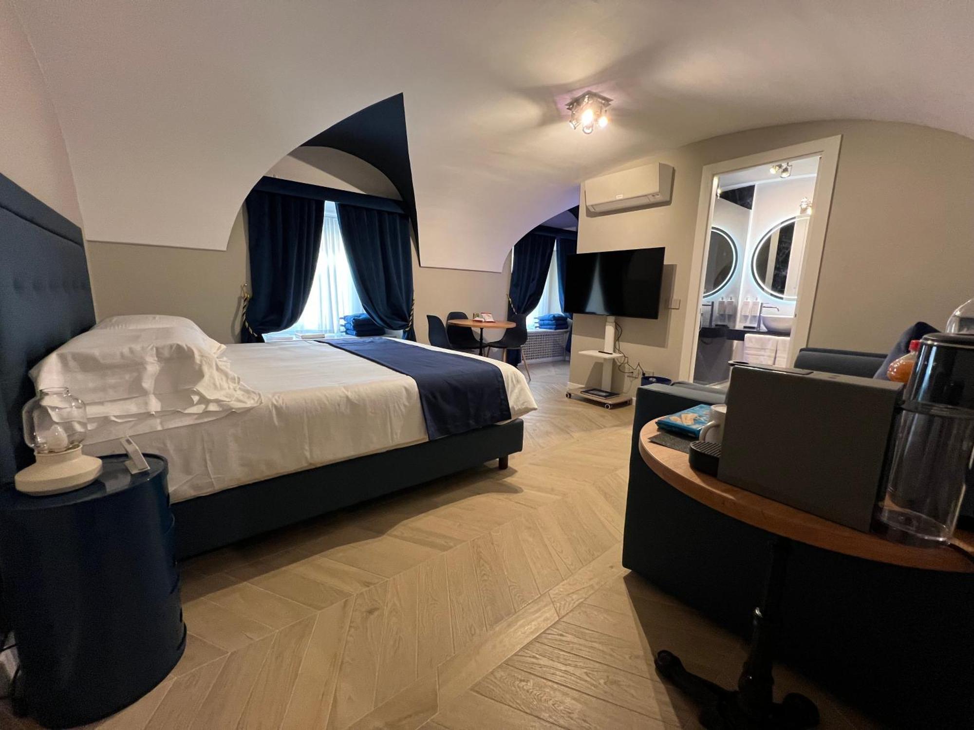 Rome Luxury Blue Suites- Love Bagian luar foto