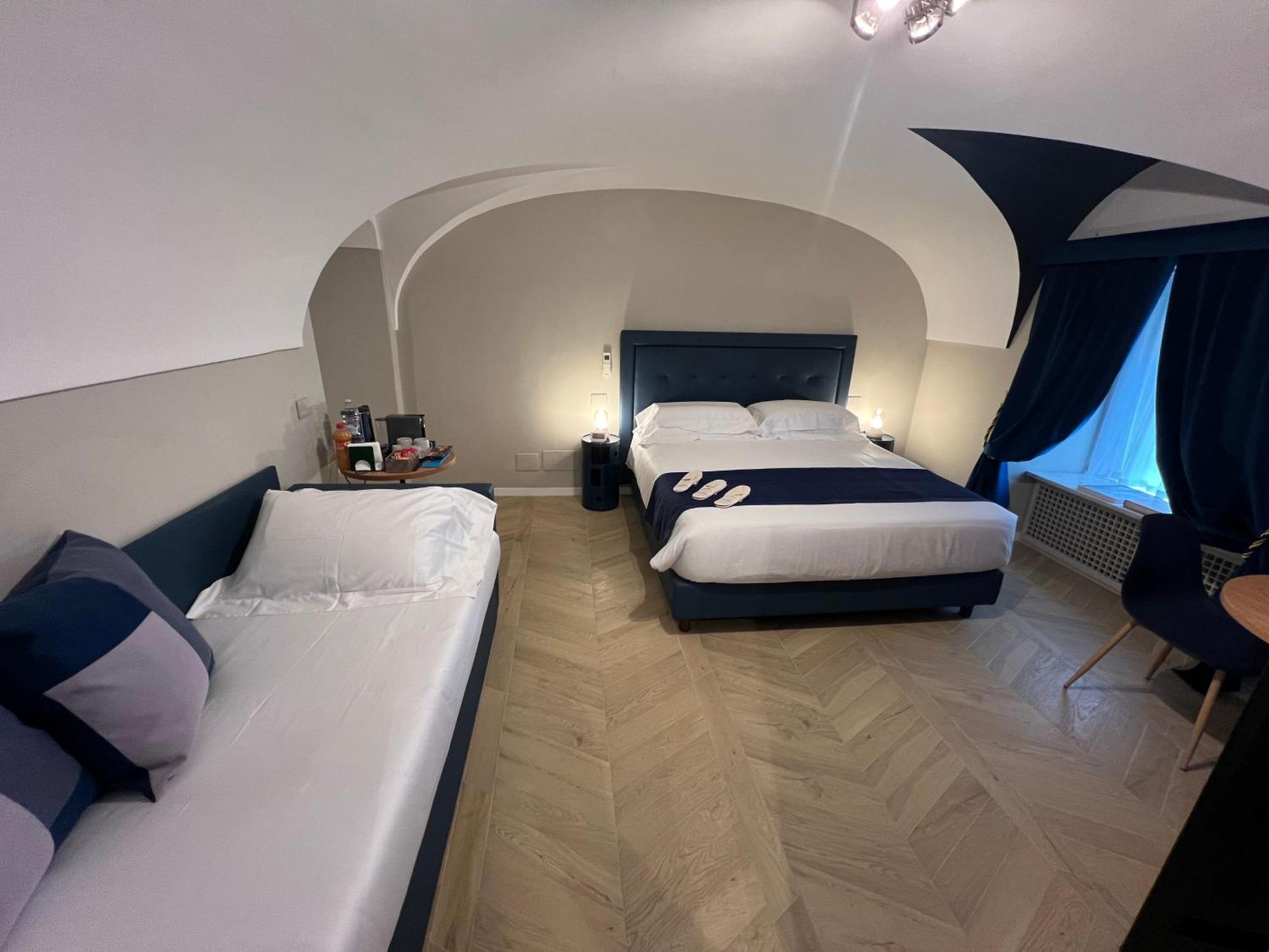 Rome Luxury Blue Suites- Love Bagian luar foto